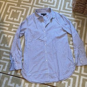 Banana republic blue & white striped button up xs